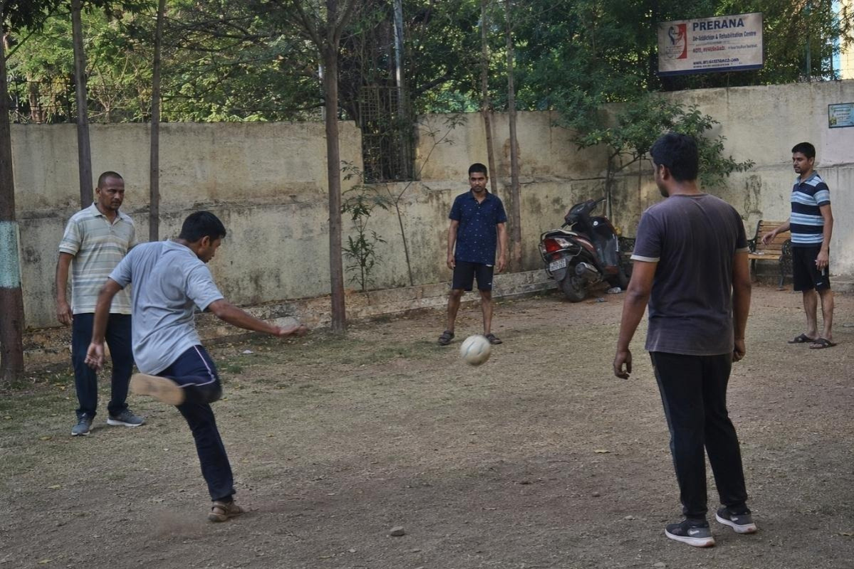 Youth participating in sports at Rehabilitation Centers That Offer Art Therapy, Music Therapy, and Sports Activities.
